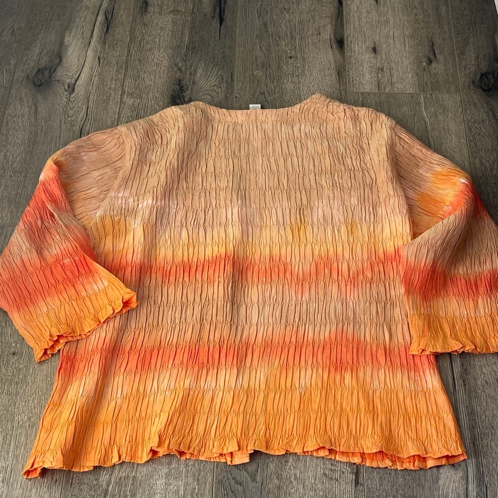 Chico's Vibrant Orange and Tan Crinkle Blouse - Picture 9 of 9